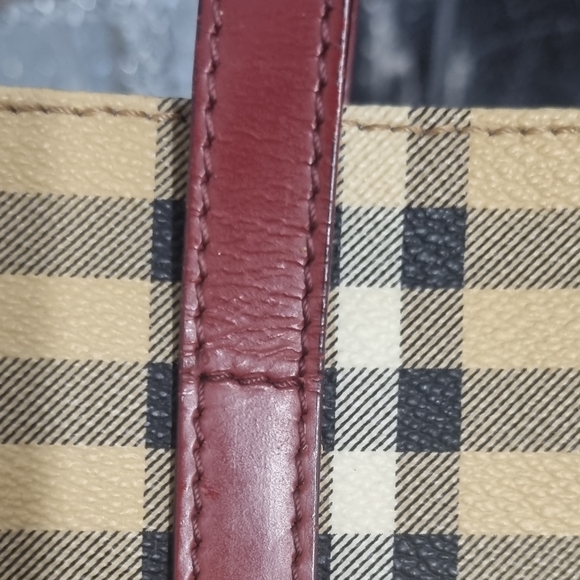 👜Vintage burberry mini bag. Excellent condition. - Picture 4 of 7